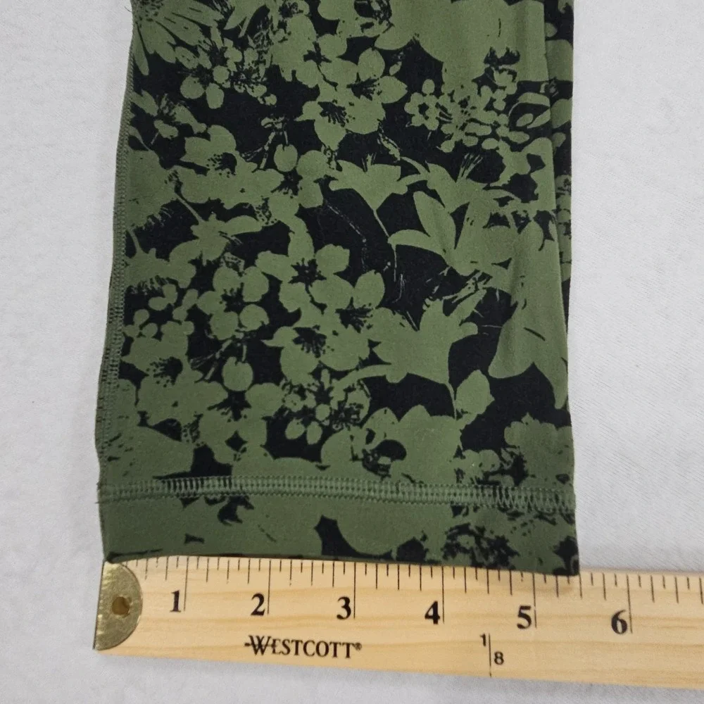 Lululemon Align High Rise Crop Womens 8 Efflorescent Barracks Green Black Yoga